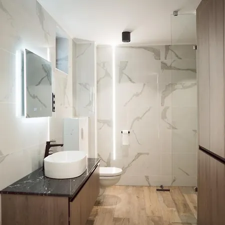 Aprili Apartment *