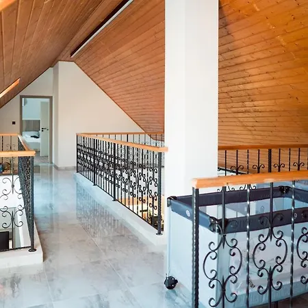 Aprili Apartment *