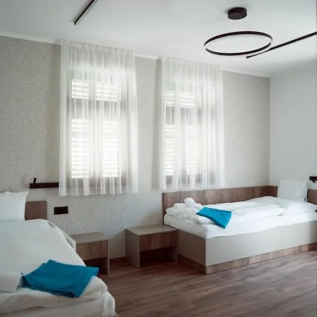 Aprili Apartment *