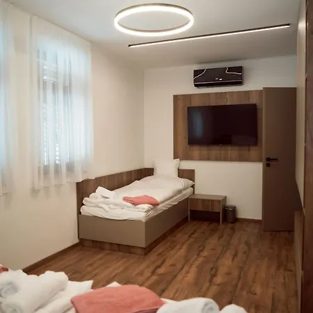 Apartment Aprili