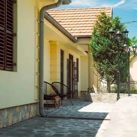 Apartment Aprili
