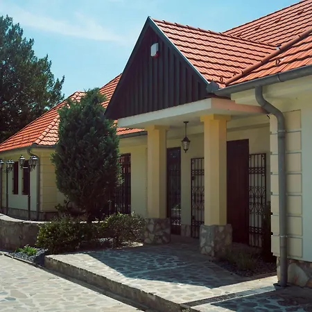 Aprili فيلة